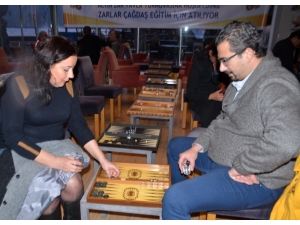 Zarlar Eğitim İçin Atılıyor