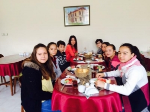 Gazimihal Ortaokulu Öğrencileri Kahvaltıda Buluştu