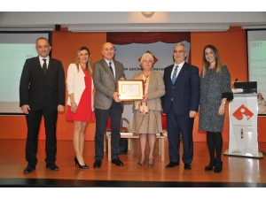 ‘Mezuniyet Sonrasına Ekonomiyle Hazırlıklı Olun’