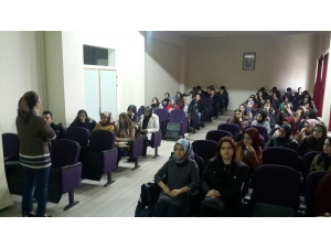 Öğrencilerden Düzce Üniversitesi Sağlık Hizmetleri Meslek Yüksekokuluna Ziyaret