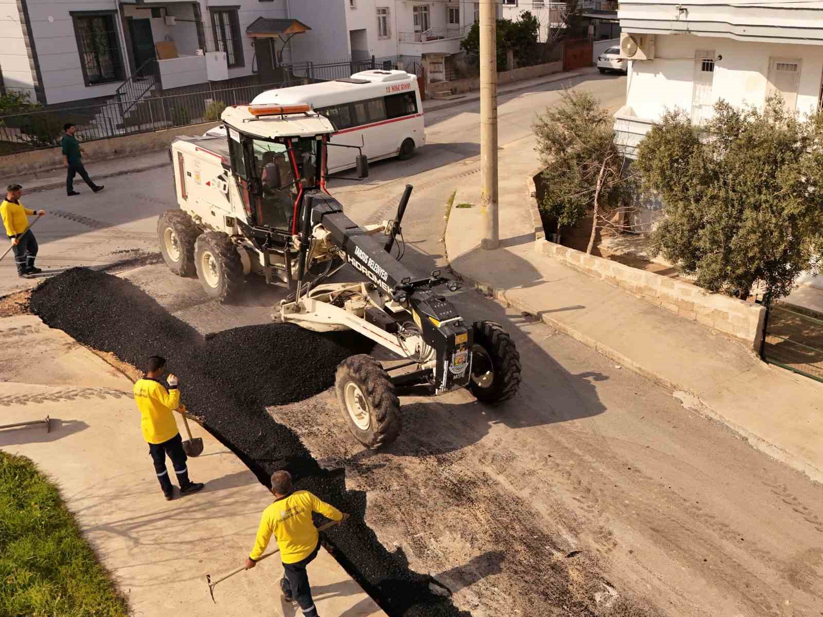 yipranan-yollar-yenileniyor-tarsus-ta-ulasim-konforu-artiyor