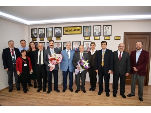 Uü Tıp Fakültesi’nde Nöbet Değişimi