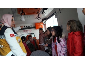 ’Minik 112’ Projesi Kapsamında Minik Öğrencilere Eğitim Verildi