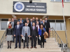 Çorlu Meslek Yüksekokulu İle 14 Yetkili Servis Arasında İşbirliği Protokolü İmzalandı