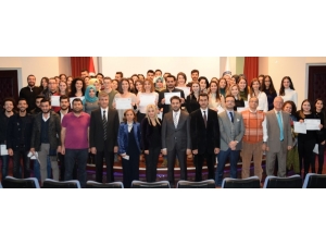 Esogü’de Girişimcilik Eğitimi Alan Öğrencilere Kosgeb Sertifikaları Verildi