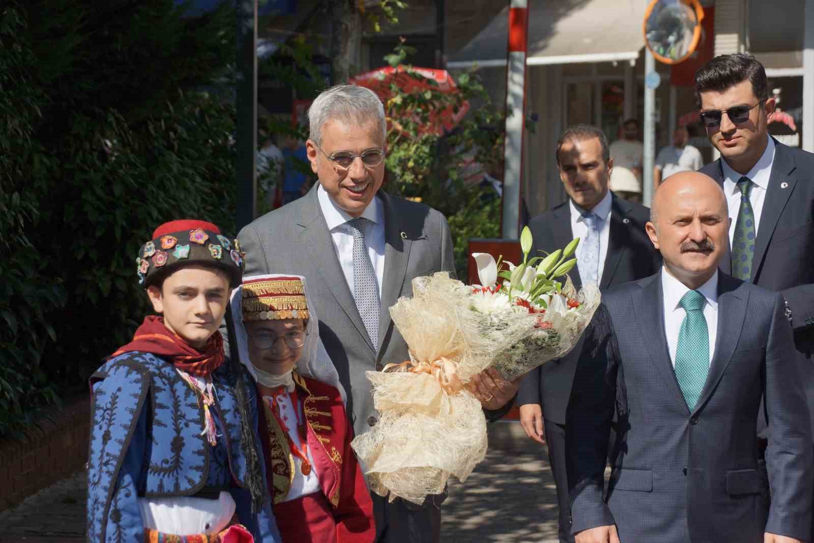 saglik-bakani-memisoglu-dunyanin-en-iyi-saglik-hizmetleri-turkiye-de