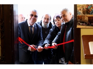 Aydın’dan Gelip Edremit’te Fotoğraf Sergisi Açtılar