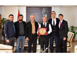 Başkan Kayda’ya Plaketli Teşekkür