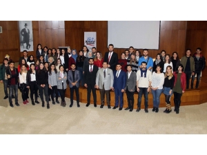 Sakarya’dan Gençlere Öğüt: "Yılmayın, Durmayın, Sürekli Kendinizi Geliştirin"