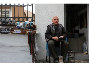 İki Metrekarelik Dükkanda Geçen Bir Ömür