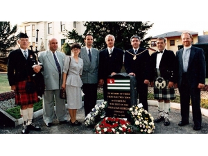 İskoçya Abhazya Anıtını Kaldırdı, Diplomatik Kriz Çıktı