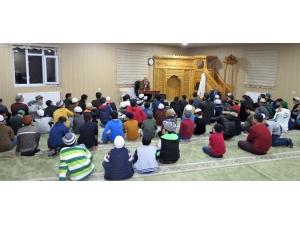 Öğrencilere ‘Yaşam Ve Uyum Sorunu’ Semineri Verildi