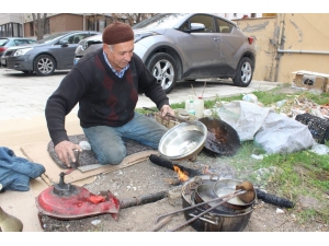 Şehir Şehir Gezerek Kalaycılık Yapıyor