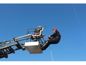 İtfaiye Personeline Yüksekte Çalışma Eğitimi