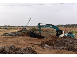 Kötü Koku Yayan Kanalda Temizlik Başladı