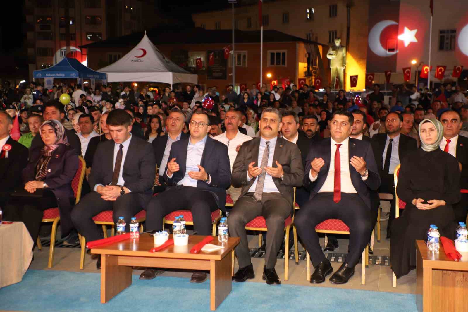 hakkari-15-temmuz-da-tek-yurek-oldu