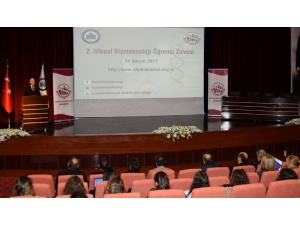 2. Ulusal Biyoteknoloji Öğrenci Zirvesi Esogü’de Gerçekleşti