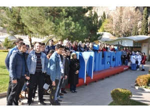 ’’Diriliş Gezisi’’ Kapsamında Yüzlerce Öğrenci Bilecik’e Geldi