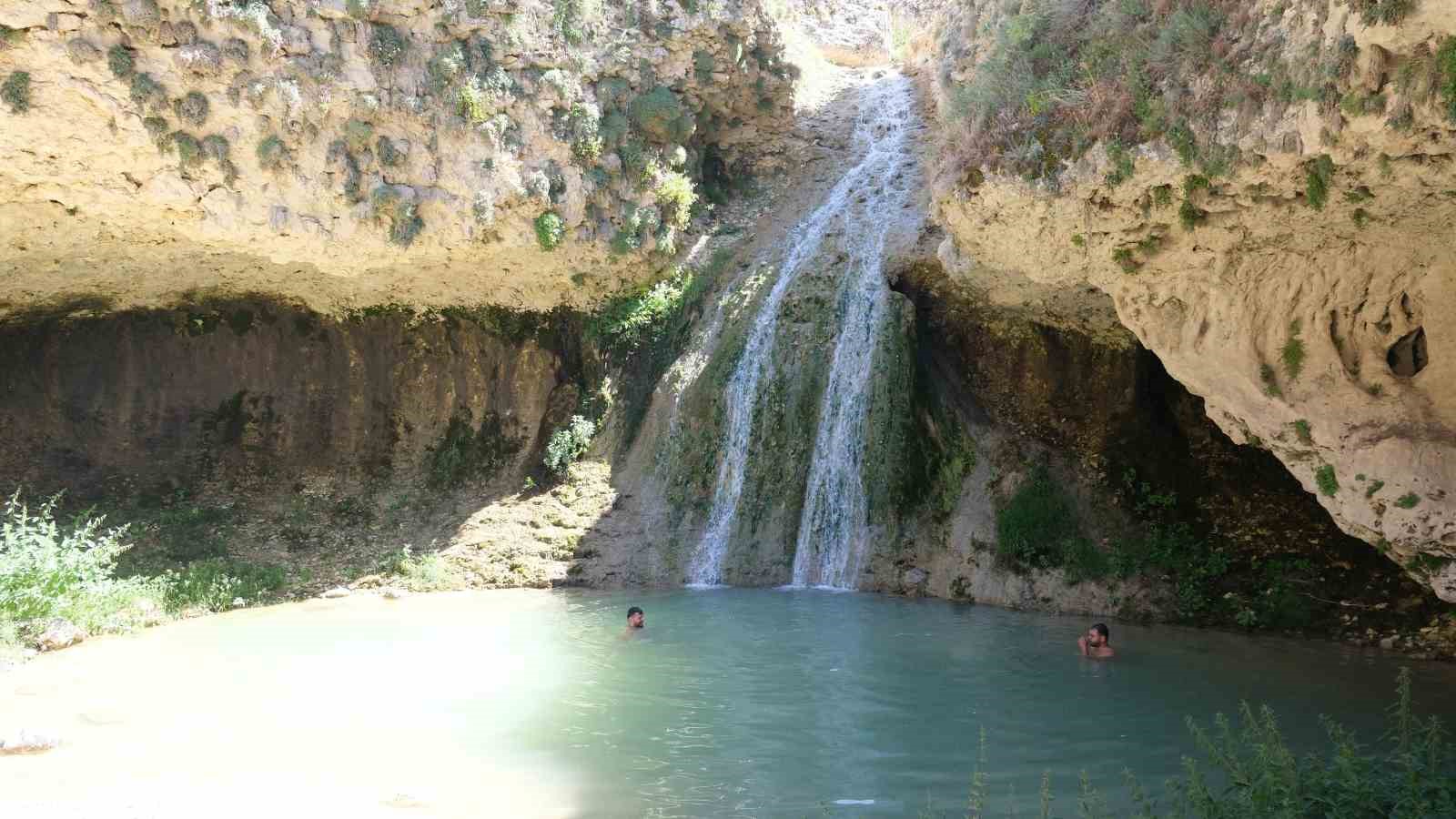 karaman-da-akpinar-selalesi-yeniden-akmaya-basladi