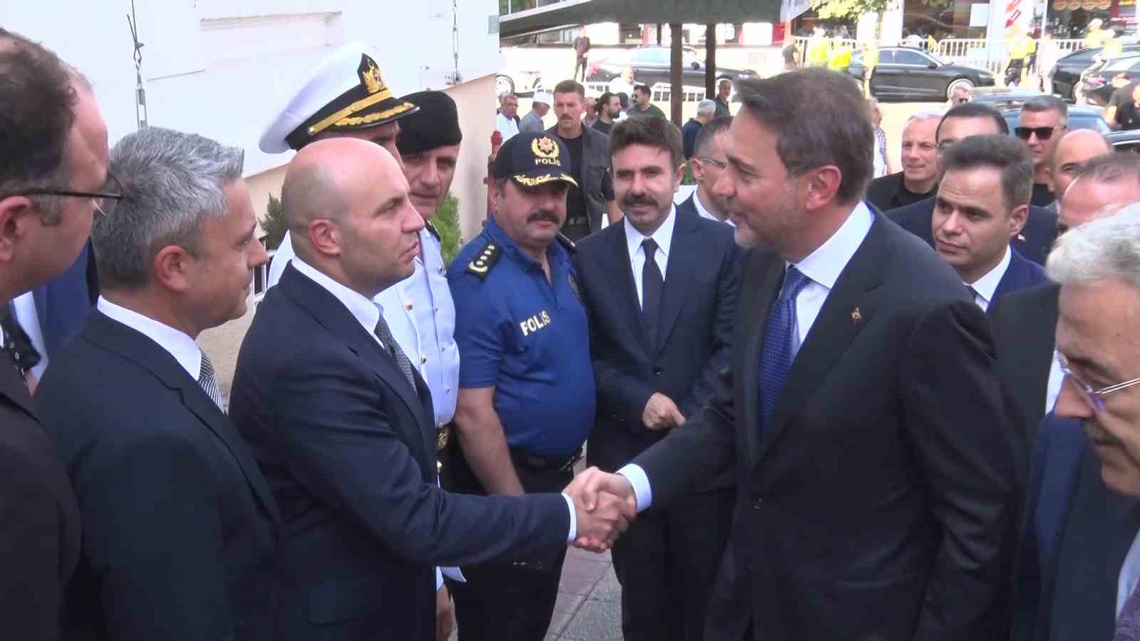 bakan-bayraktar-bursa-da-ilk-durak-valilik-oldu
