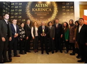 Altın Karınca’dan Körfez’e Ödül