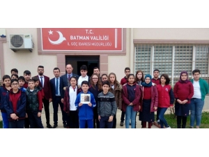 Batmanlı Öğrenciler Göç İdaresini Ziyaret Etti