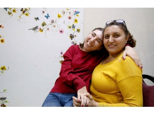 Oksijensiz Kaldı, Ayağı Kırıldı, Hafızasını Kaybetti Ama Yılmadı