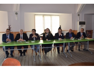 Rektör Çakar Öğrencilerle Buluştu