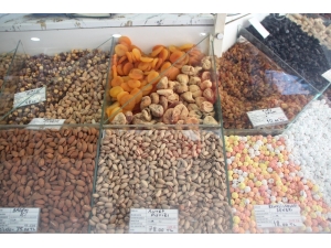 Kışın Vazgeçilmez Çerezleri Tezgahlarda Yerini Aldı