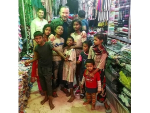 Doğan, Arakanlı Çocukları Mutlu Etti