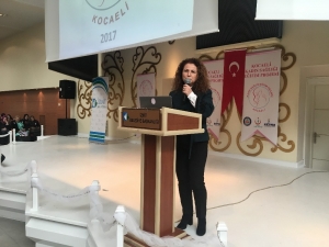 İzmit’te 133 Bin Kadına Eğitim Verilecek