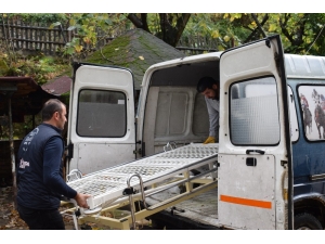 Kartepe Belediyesi 200 Hasta Yatağı Dağıttı