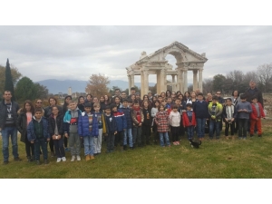 Başak Koleji Öğrencileri Aphrodisias’ı Gezdi