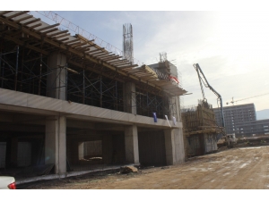 Bakan Özlü’den Uzay Merkezine Övgü