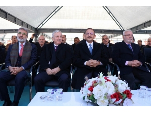 Bakan Özhaseki: “Reza Diye Bir Rezalet Çıktı. Götürdüler, Türkiye Aleyhine Konuşturuyorlar”