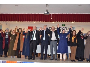 Ak Parti İlçe Kadın Kolları Başkanlığı Kongreleri Aslanapa’dan Başladı