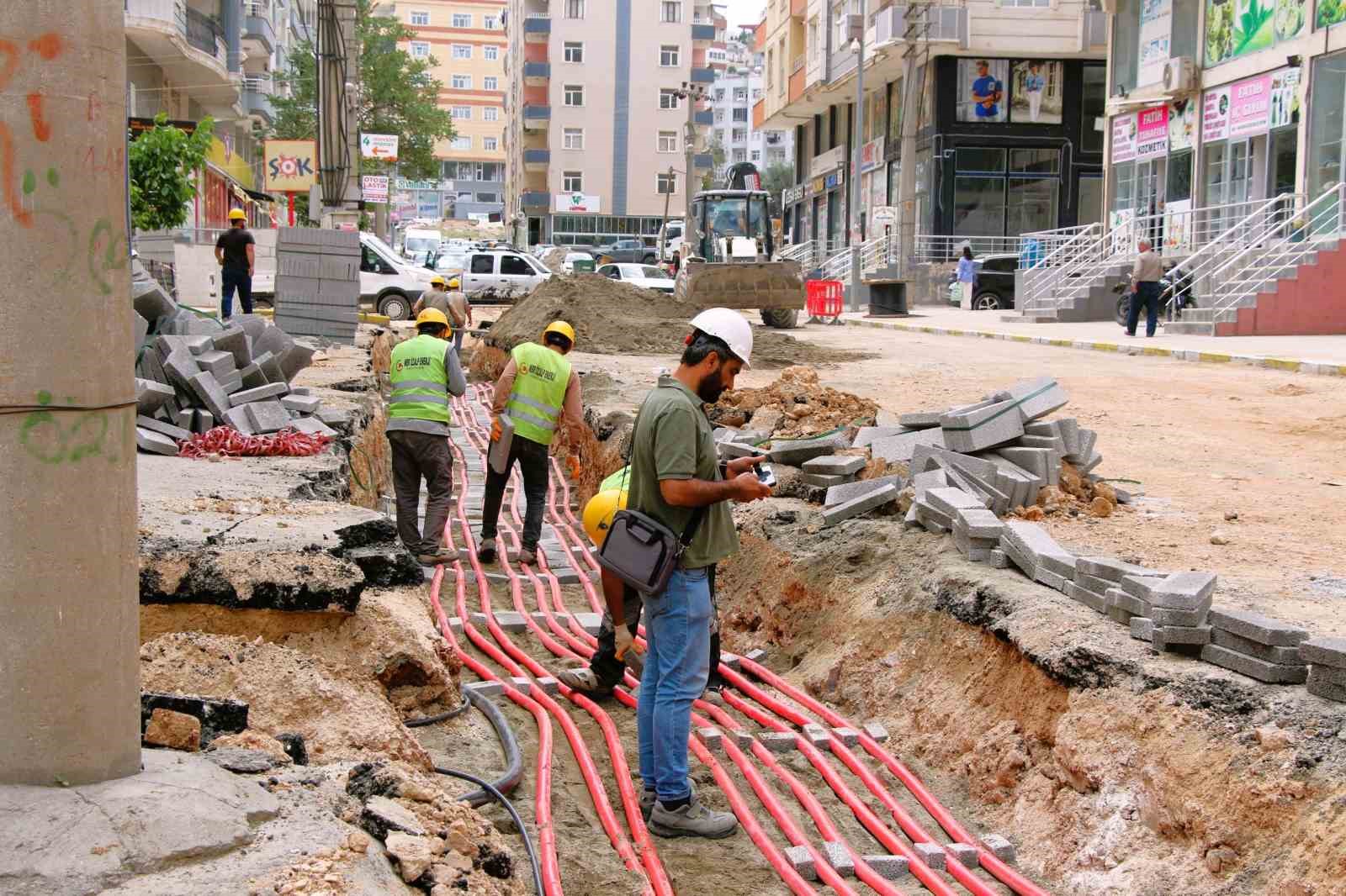 dicle-elektrik-in-1-5-milyar-tl-lik-artuklu-yatiriminda-sona-gelindi