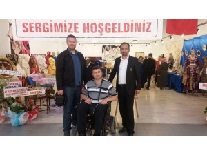 Engelli Müdürden Duygulandıran Mesaj