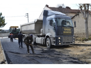 Fen İşleri Mahallelerde Çalışmalarını Sürdürüyor