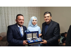 Başkan Yalçın, Genç Çiftin Mutluluğuna Ortak Oldu
