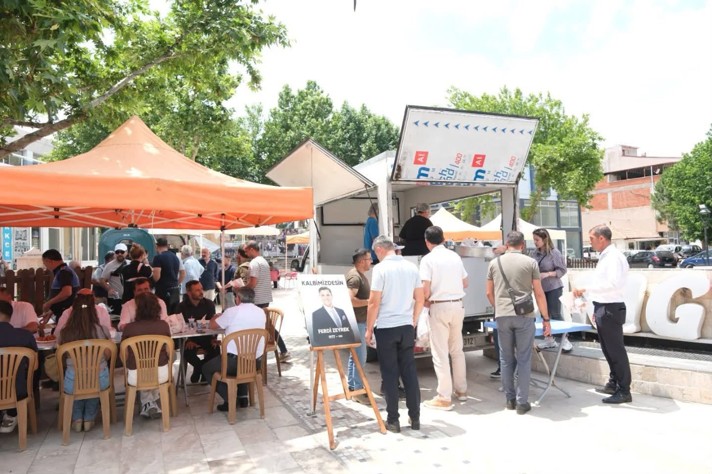 sarigol-de-ferdi-zeyrek-icin-lokma-hayri-duzenlendi