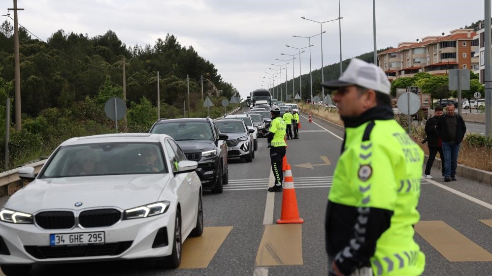 mugla-da-9-gunluk-bayram-mesaisinde-37-bin-arac-kontrol-edildi