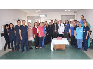 750’nci Başarılı Lazer Ameliyatı Kutlandı