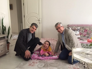 Ak Parti Merkez İlçe Başkanı Öztürk’den Engelli Çocuklara Ziyaret