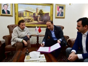 Emekli Doktor Eğitime 2 Yılda 1 Milyon Lira Bağışladı