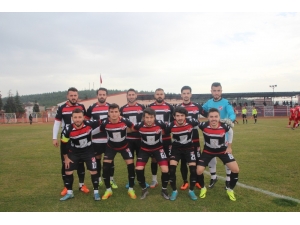 Bilecikspor Kendi Evinde Puan Kaybetti