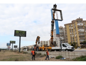 Büyükşehir Görsel Kirliliğe Savaş Açtı