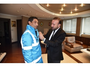 Başkan Doğan, Çalışanlarını Ödüllendiriyor