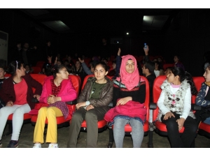 Siverek’te Öğrenciler Sinema İle Tanıştı