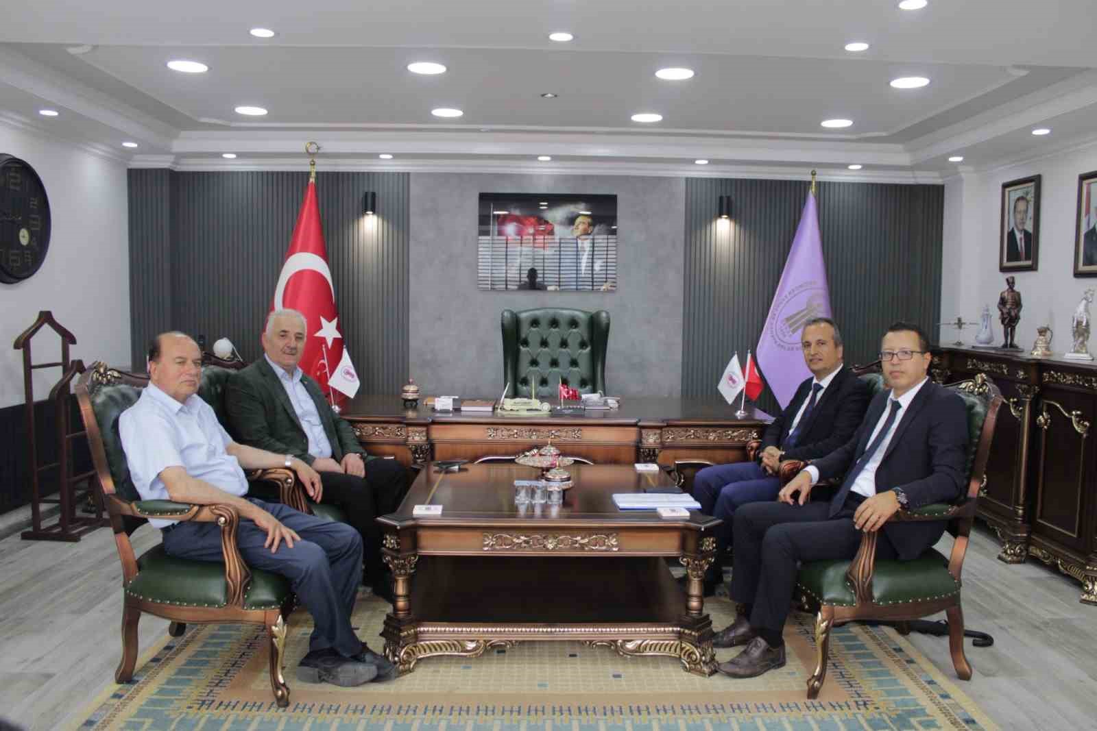 defterdar-ozdemir-esnaf-temsilcileriyle-bir-araya-geldi